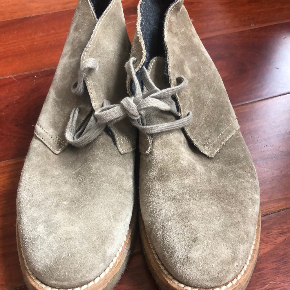 Vince. Loafers
